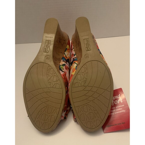 Dexflex Comfort Womens 8.5 Floral Wedge Bowtie Heels Colorful Peep Toe Shoes NEW - Picture 8 of 9